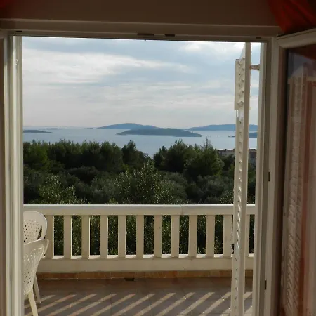 Senny Apartman *